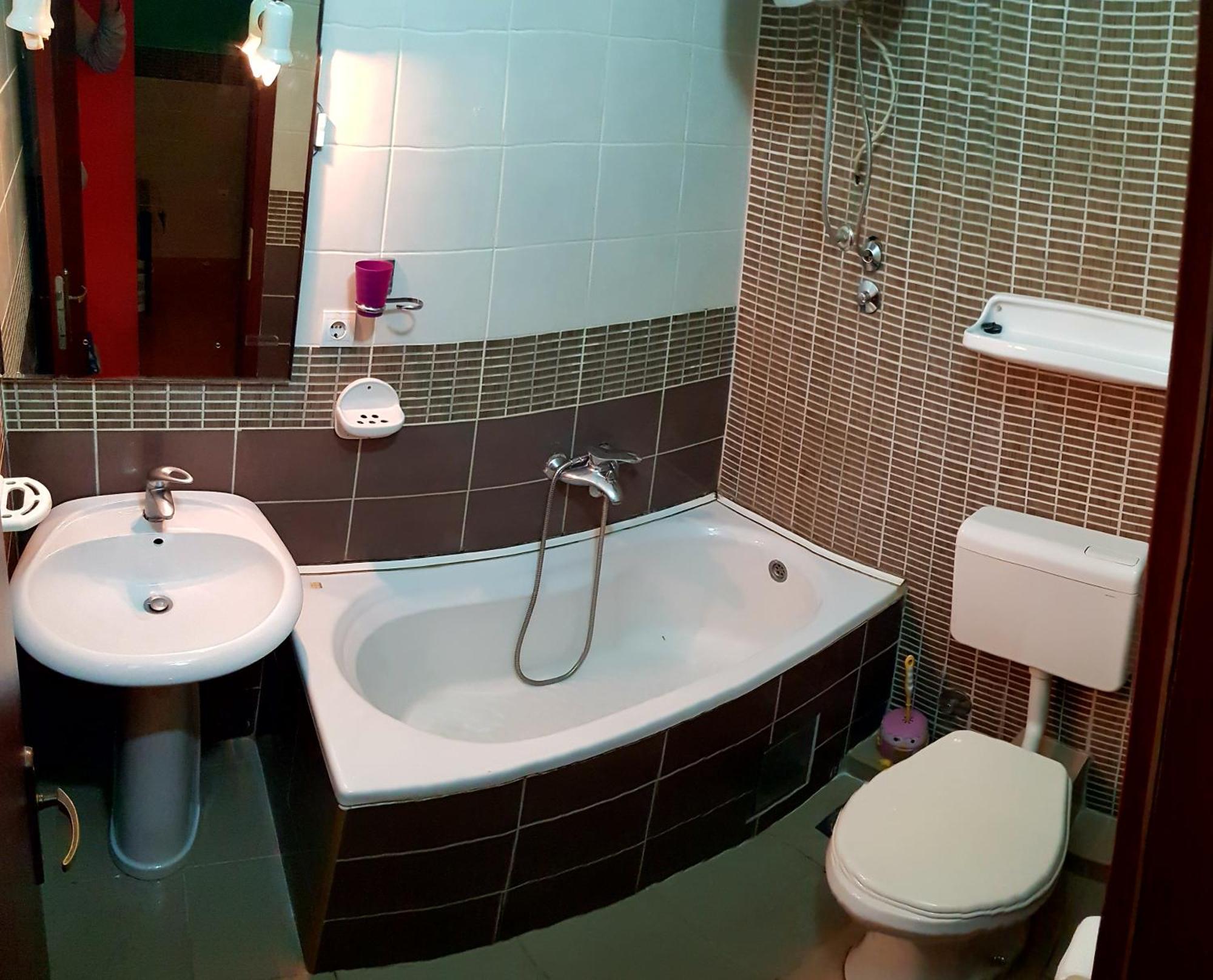 Explorer Podgorica Habitación foto